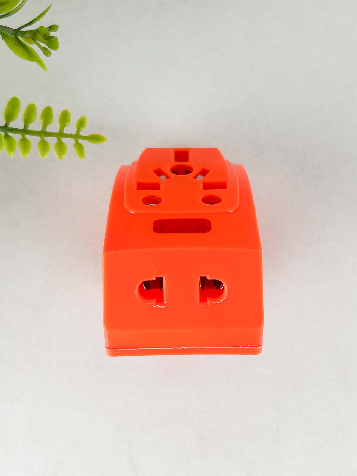 Multi-Functional Travel Adapter/Universal Socket Travel Plug Adapter Multicolor