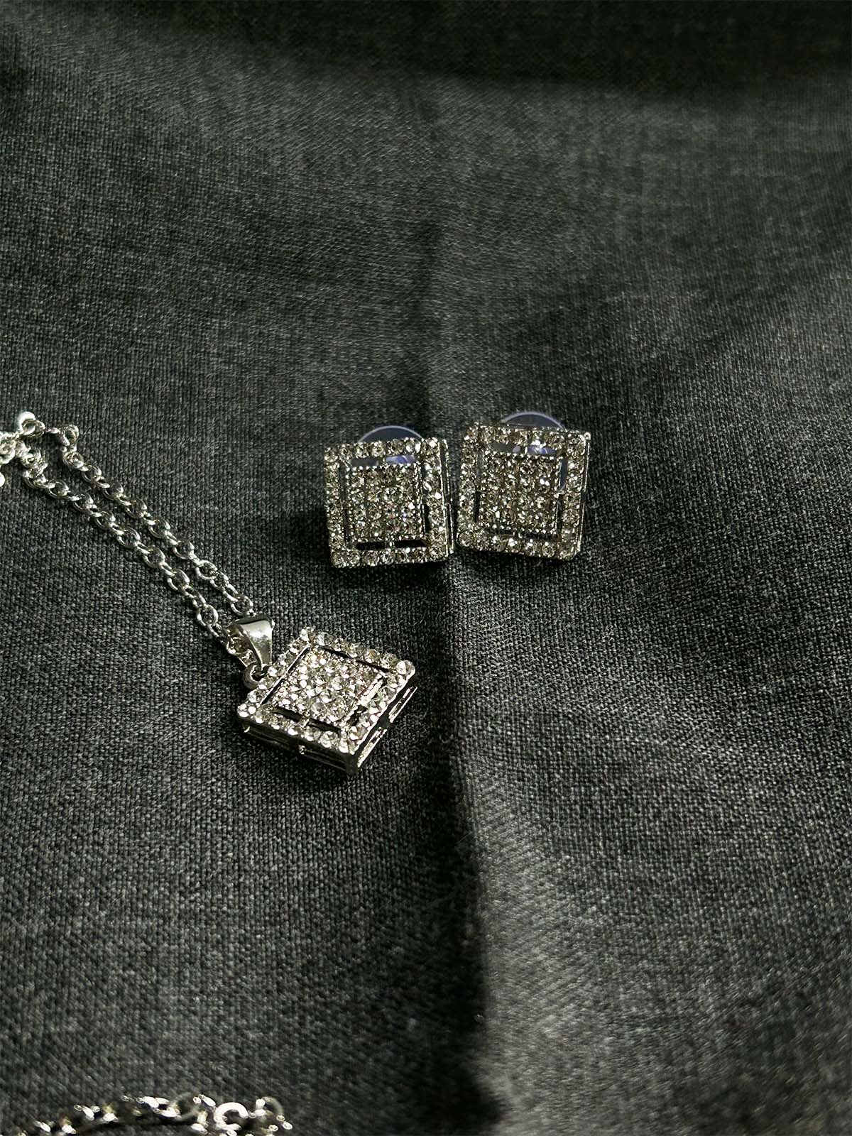 Silver Necklace Earrings Set WGN9