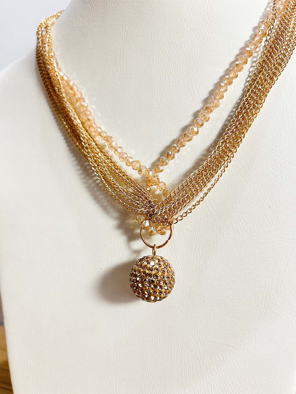 Vintage Beads Pendant Necklace WGN63