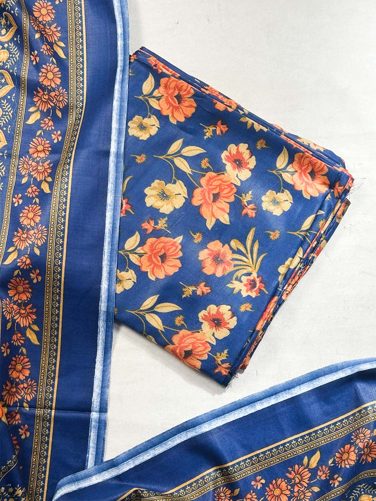 3Pcs Unstitched Digital Lawn Suit For Women WU243