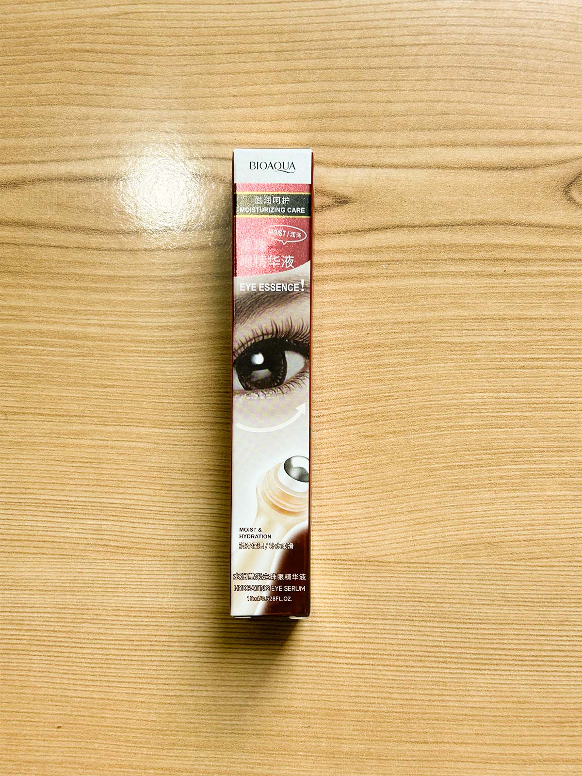 Hydrating Eye Serum / Essence with a roll-on ball Applicator