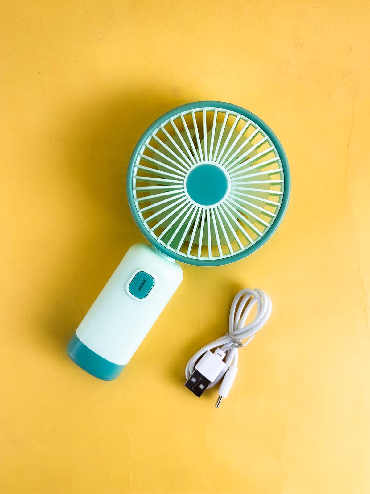 8009 Green Rechargeable Mini Portable Fan KTY196