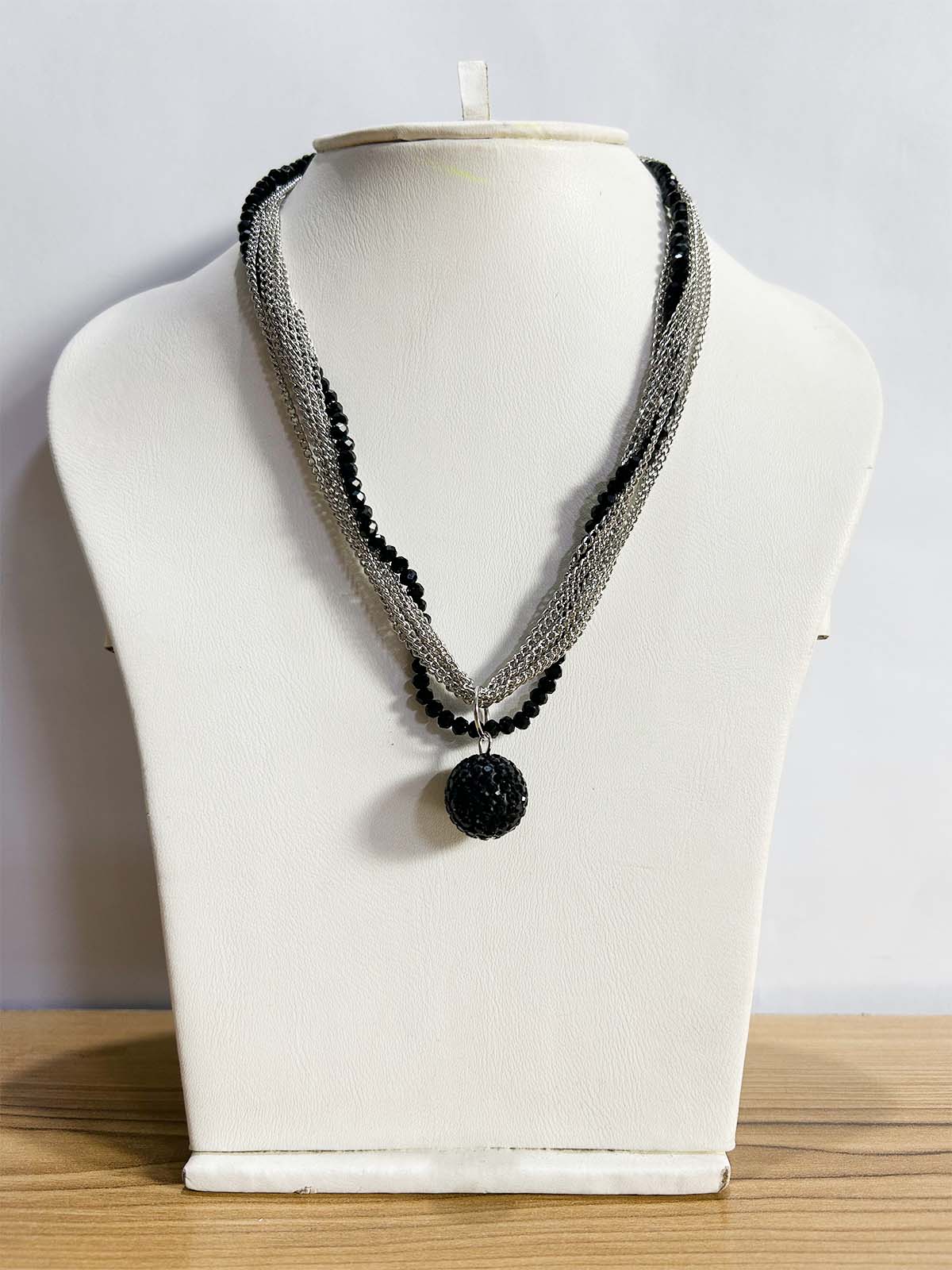 Vintage Beads Pendant Necklace WGN64