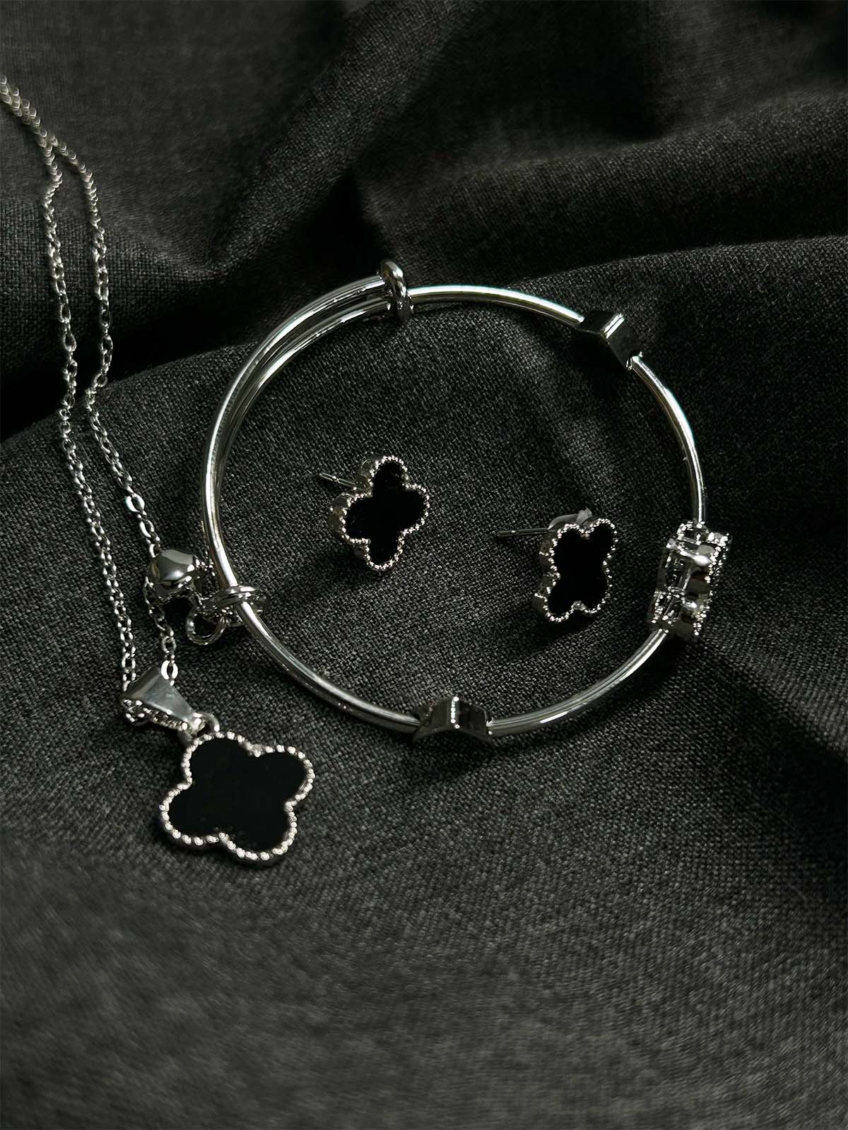 Silver Clover Necklace Earrings & Bracelet Set WGN11