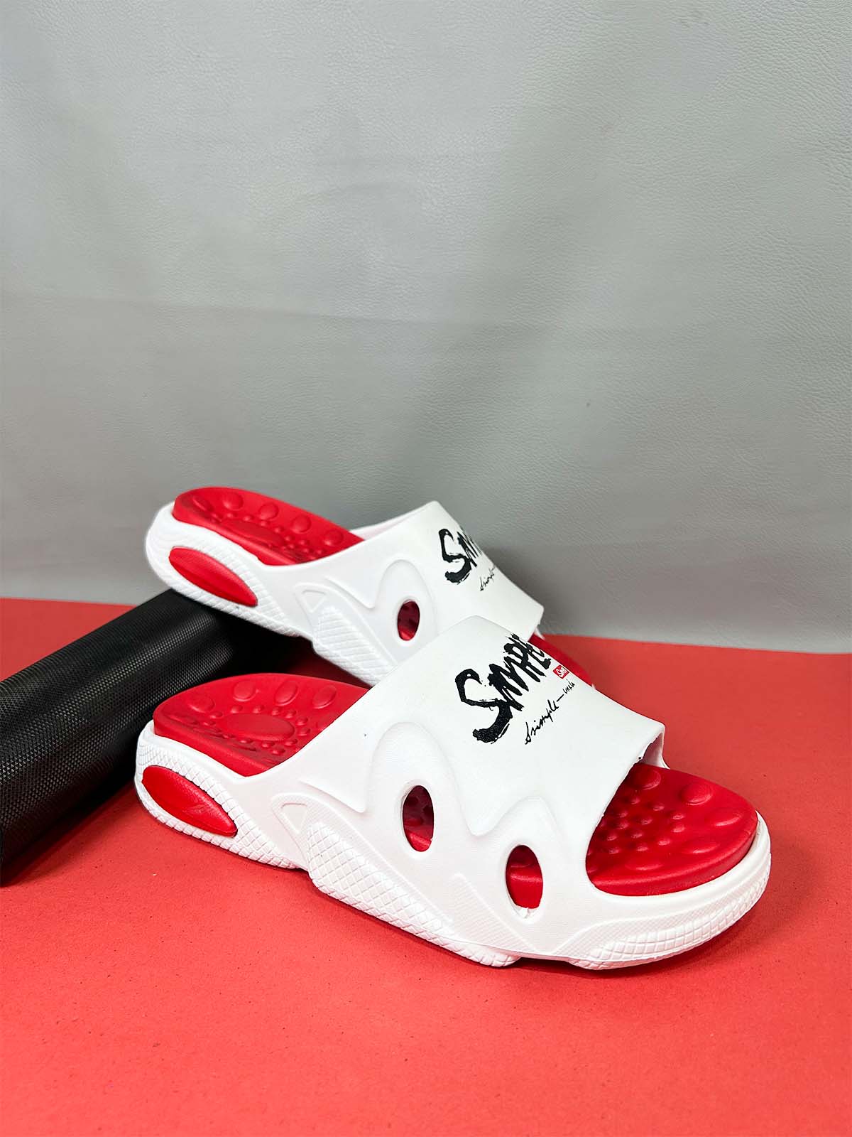 Red Comfortable Slipper for Men MC97