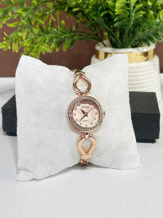 Golden Stylish Wrist Watch for Women WW136