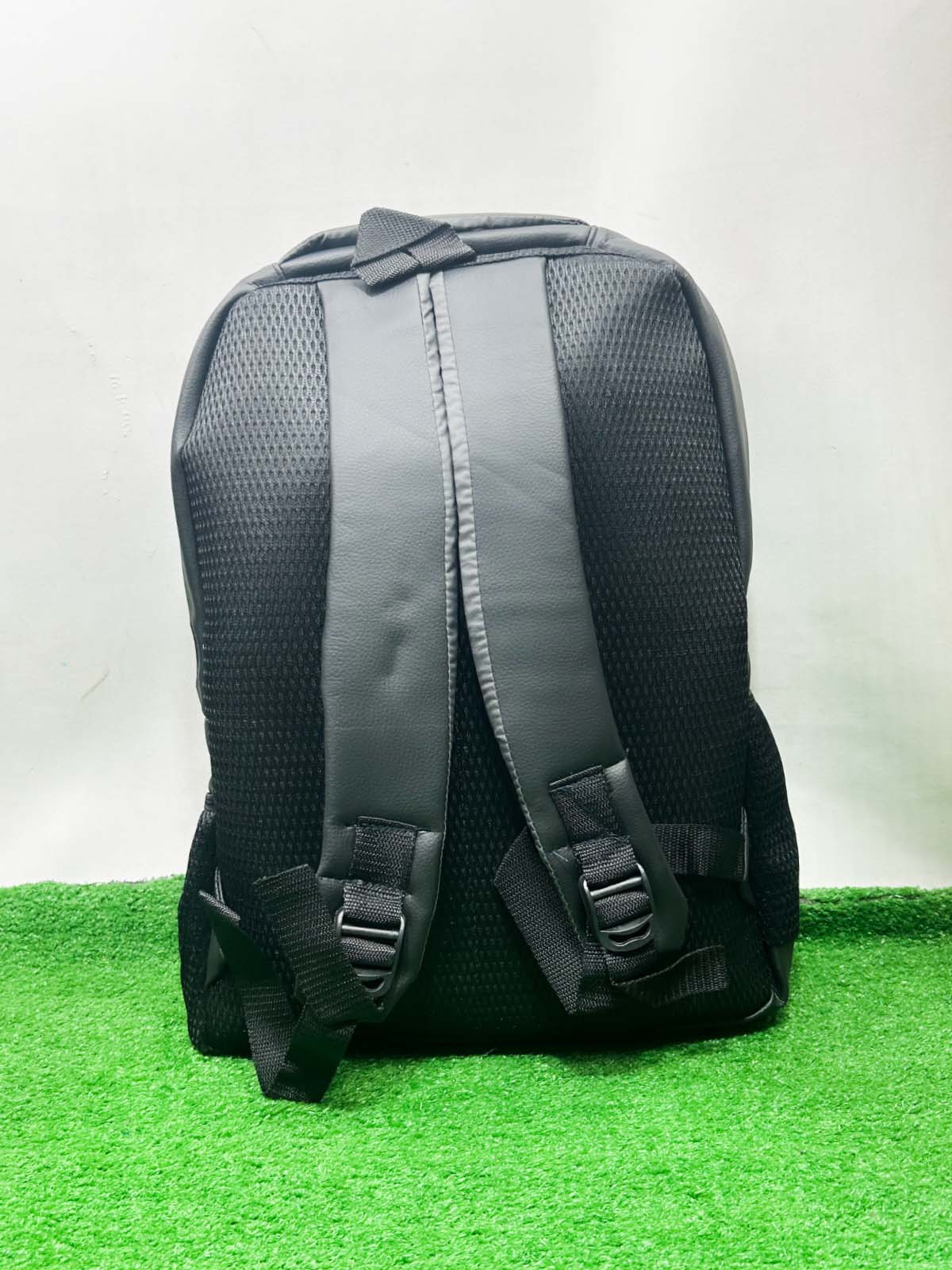 Black Laptop Bag Value Backpack LB13