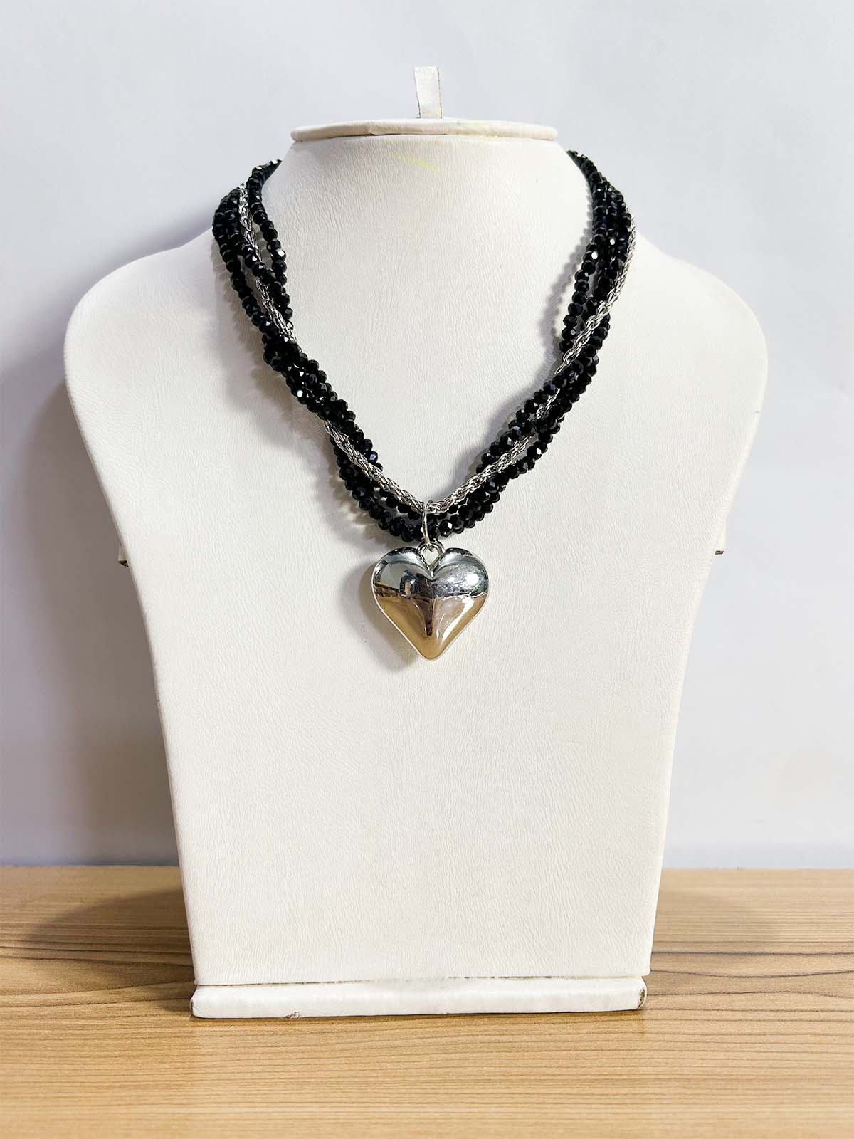 Vintage Beads Pendant Necklace WGN69