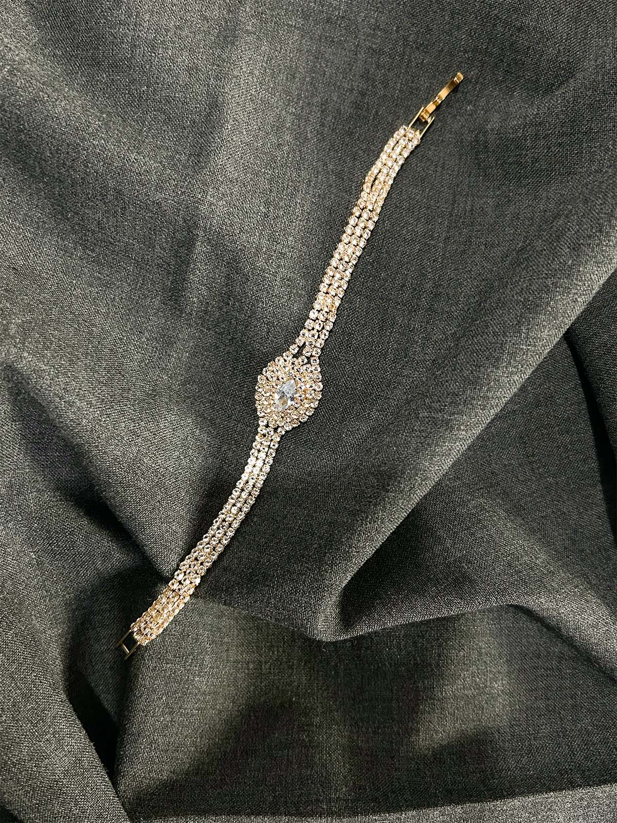 Golden Fancy Bracelet WGN24