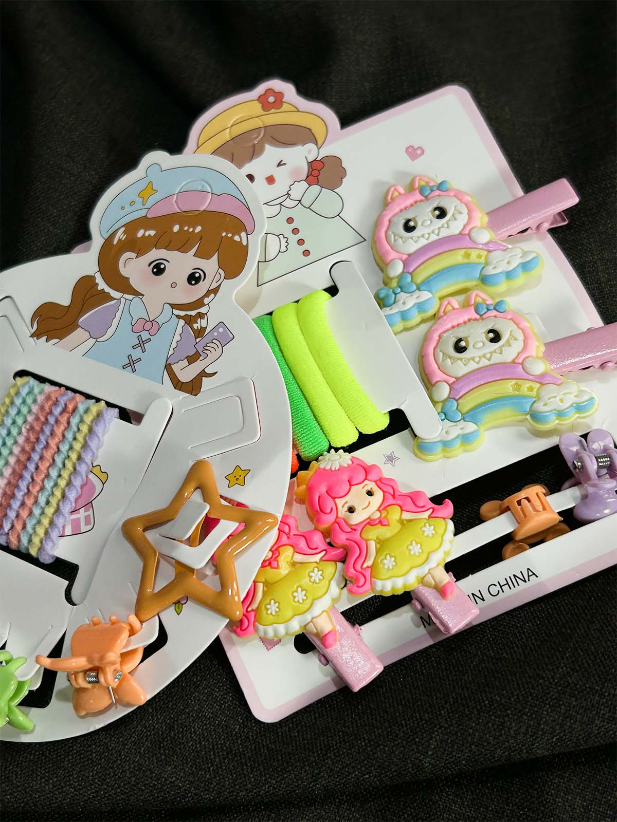 Pack Of 28 Colorful Pony and Hair Clips Set For Girls GHB44