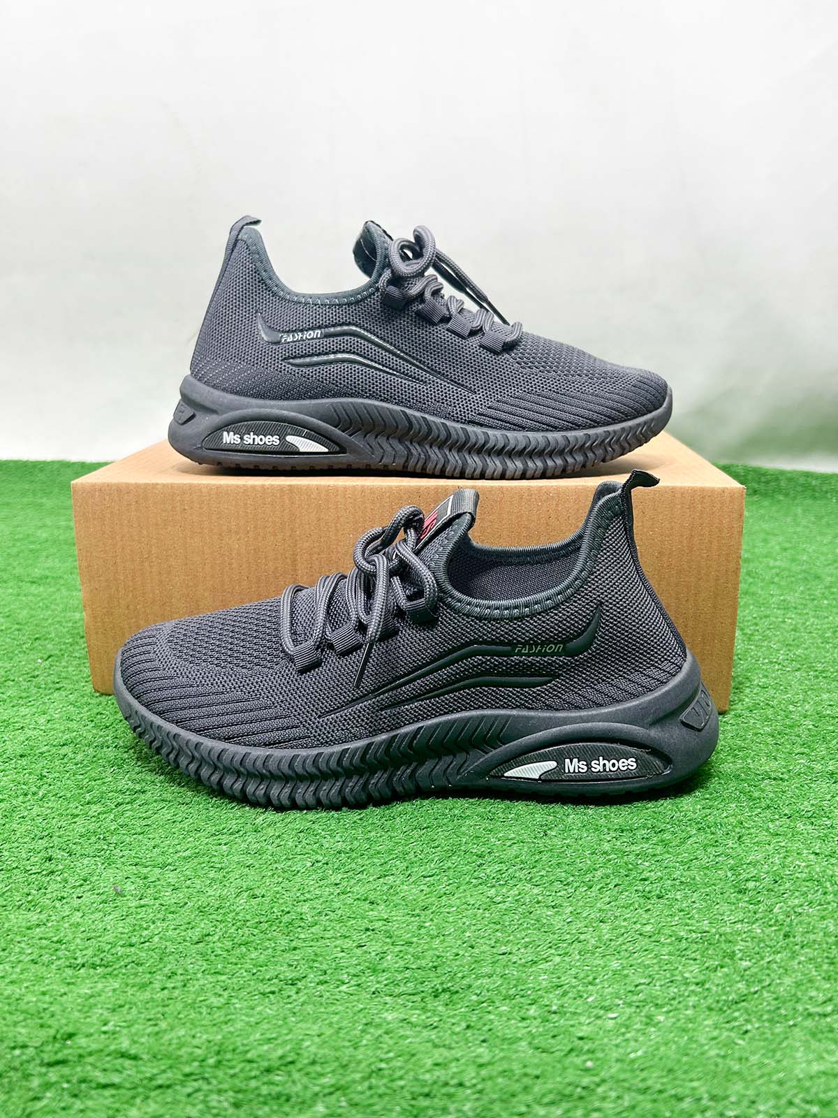 Grey Casual Sneakers For Men MJS207