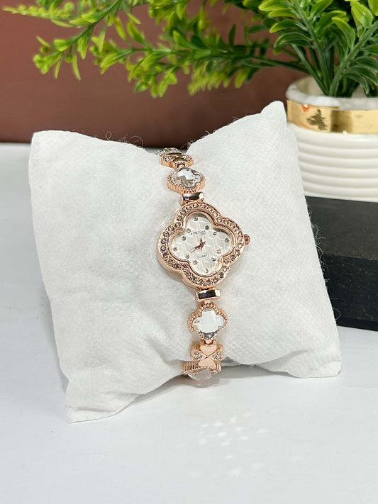 Golden Stylish Wrist Watch for Women WW123