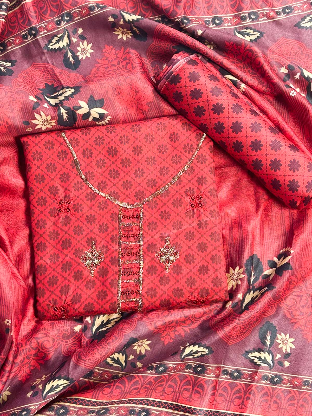 3Pcs Unstitched Digital Lawn Suit For Women WU257