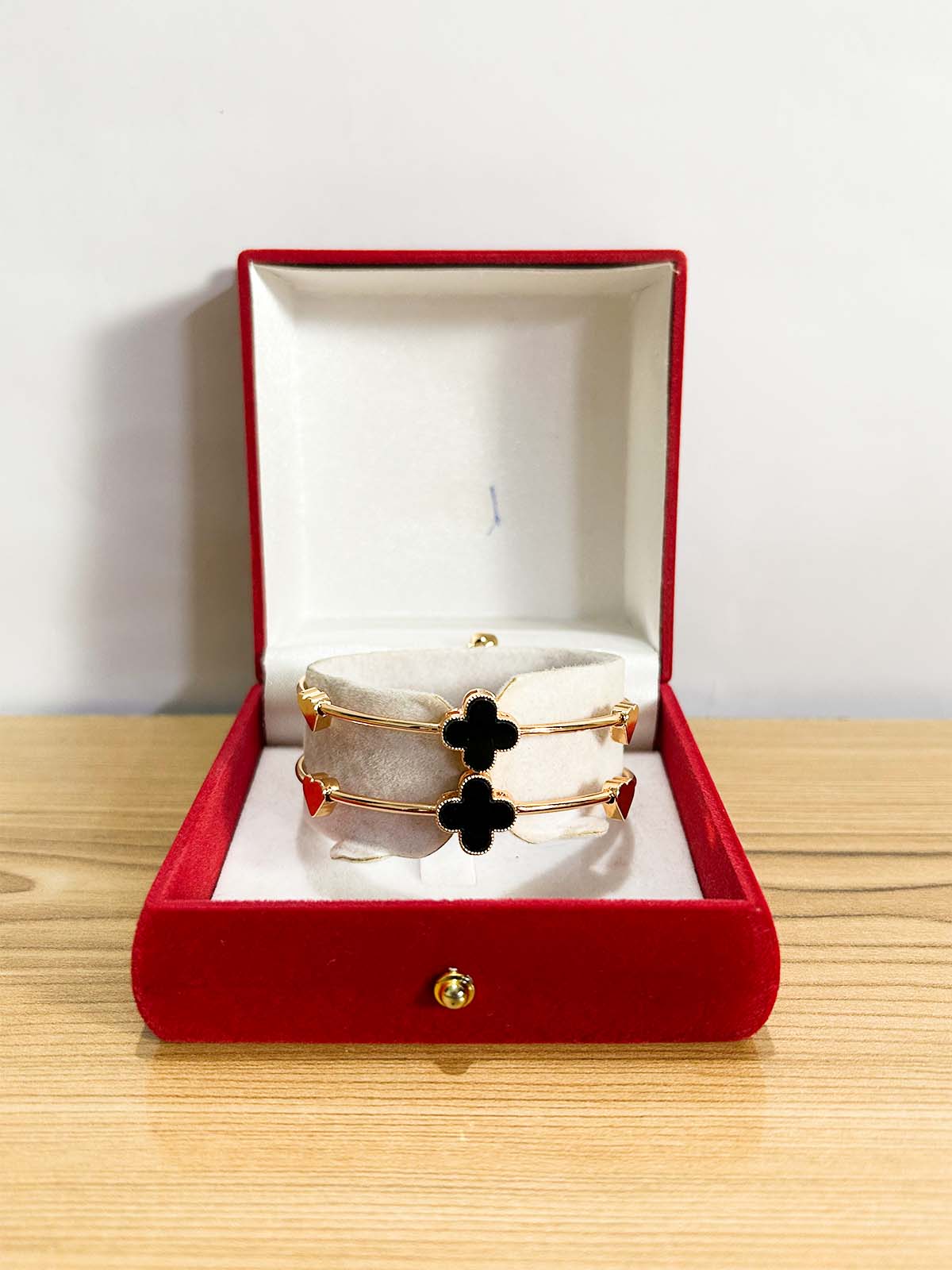 Golden Clover Bangle Pair WGN30