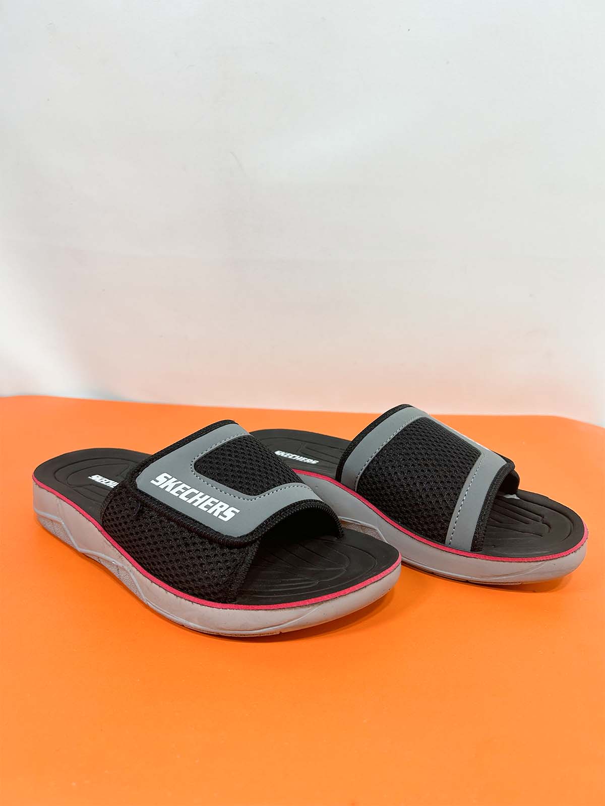 Black Comfortable Slipper for Men MC83