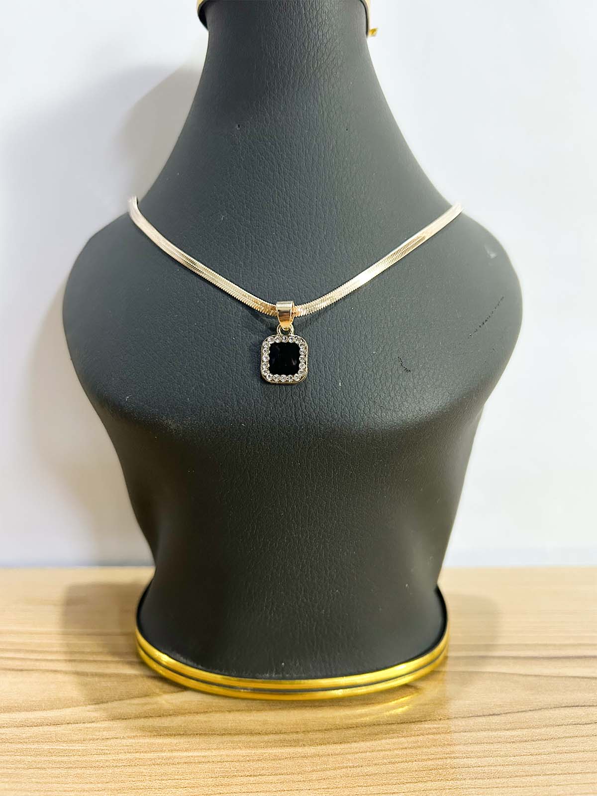 Elegant Pendant Necklace WGN77