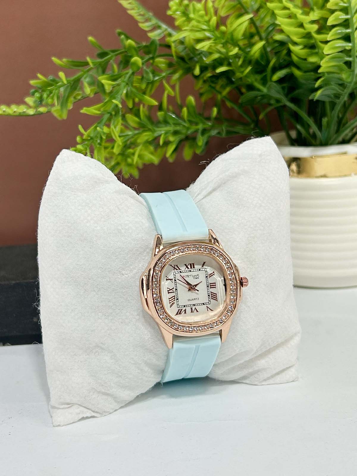 Blue Stylish Wrist Watch for Women WW111