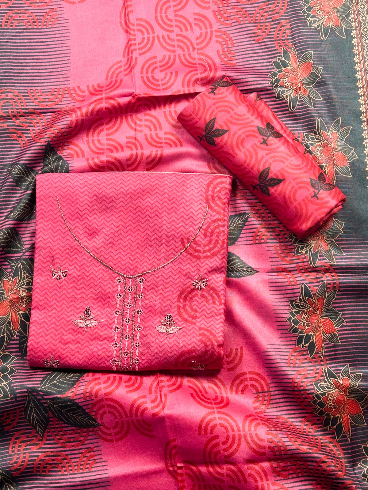 3Pcs Unstitched Digital Lawn Suit For Women WU262