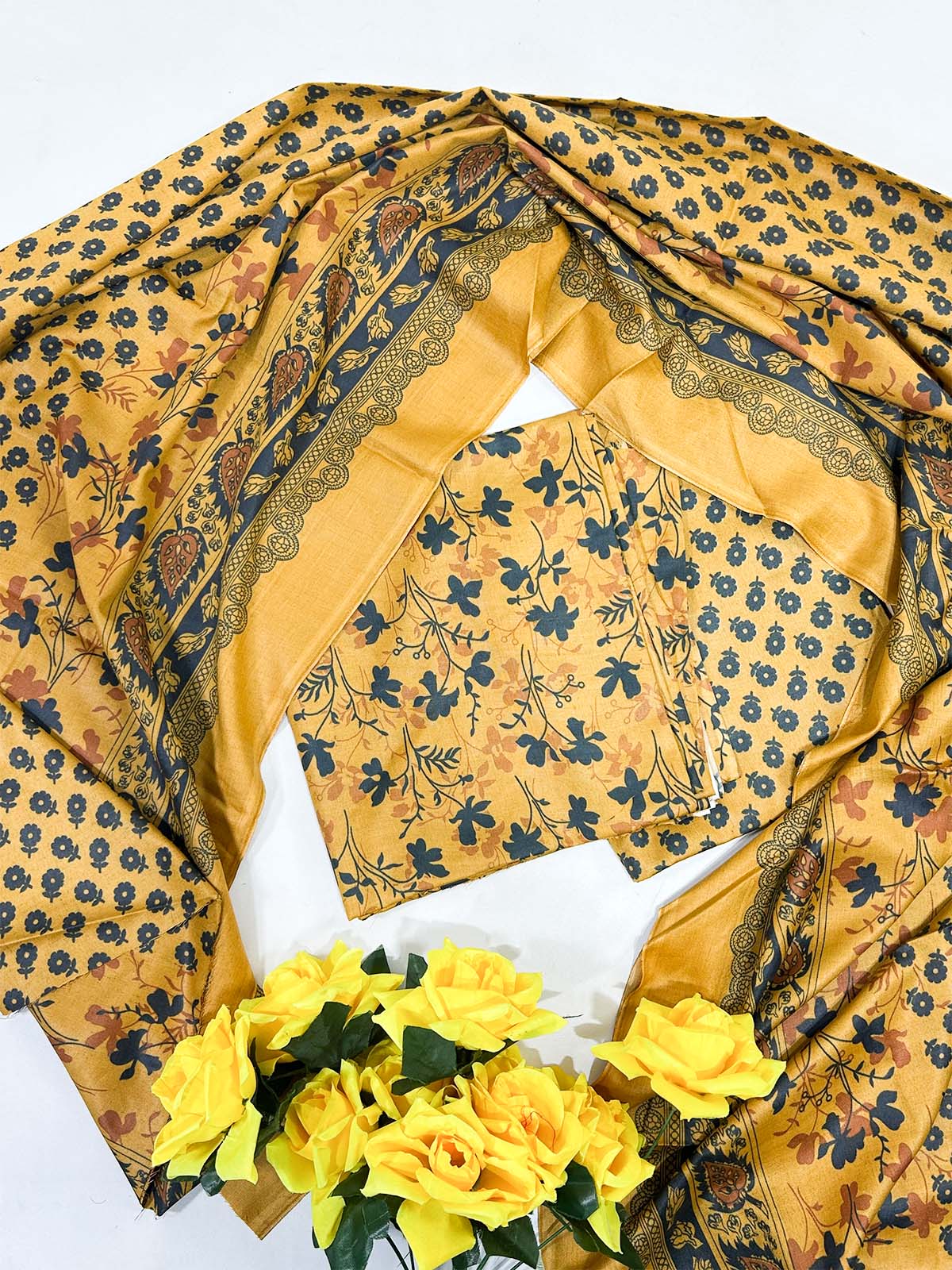 3Pcs Unstitched Digital Lawn Suit For Women WU165