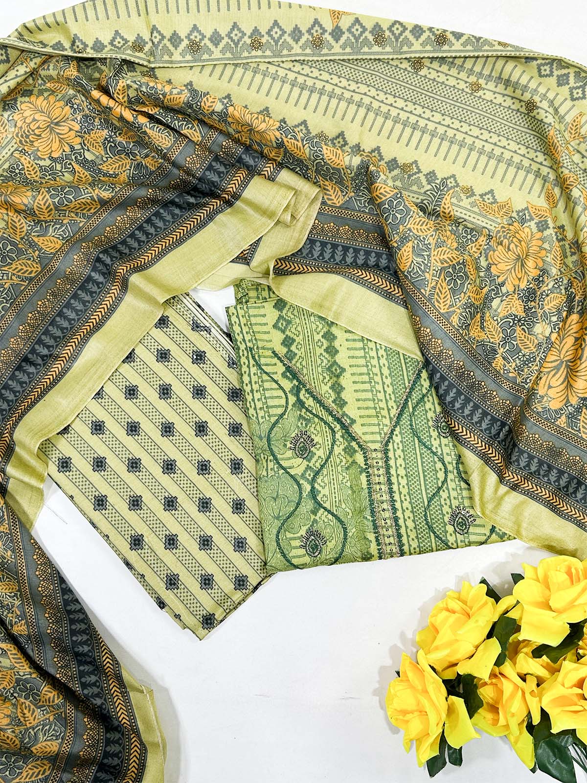 3Pcs Unstitched Digital Lawn Suit For Women WU164