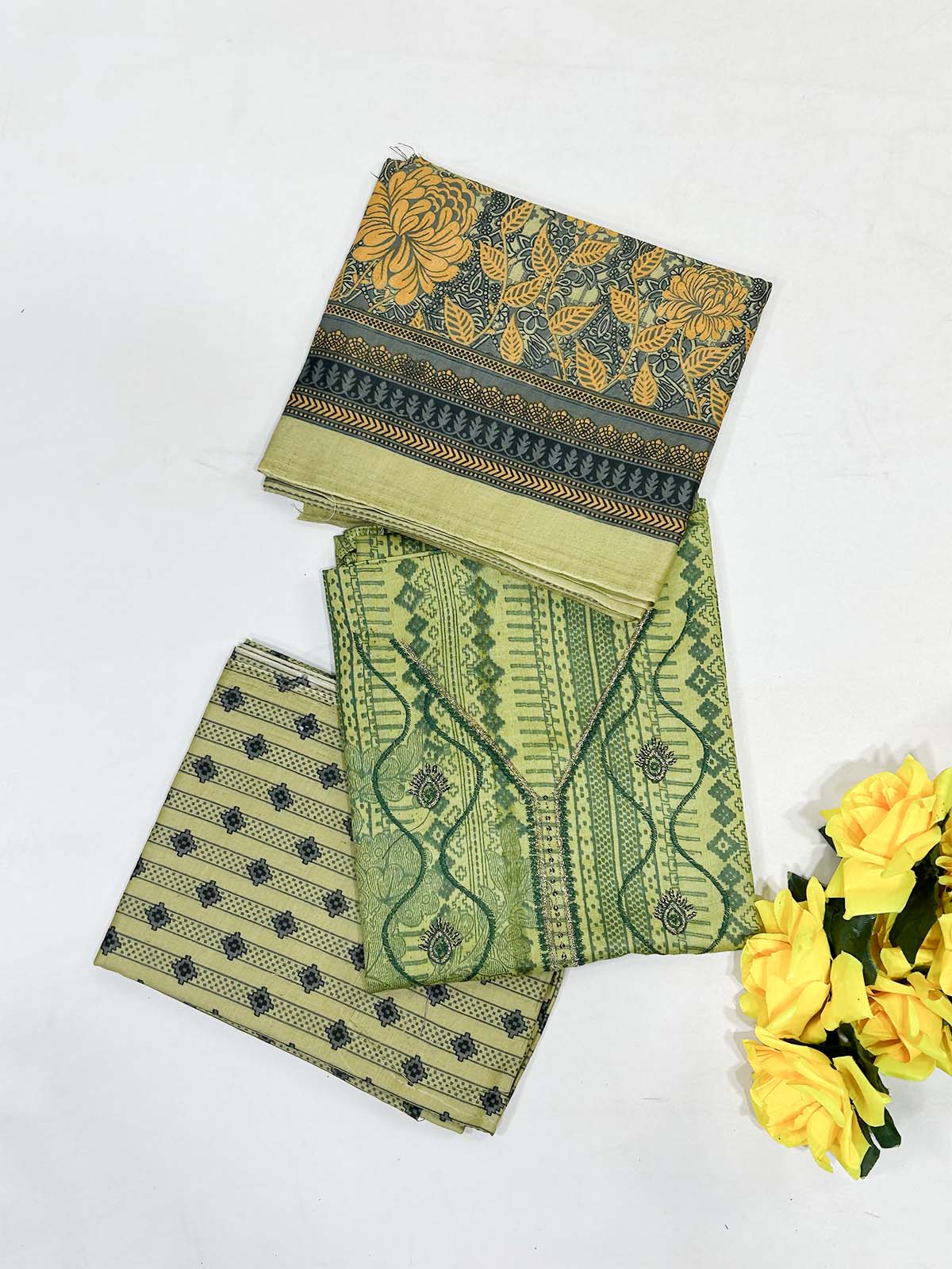 3Pcs Unstitched Digital Lawn Suit For Women WU164