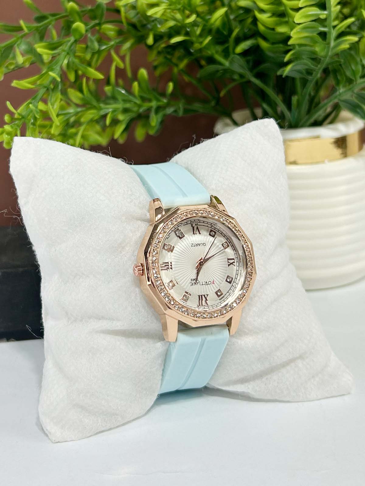 Blue Stylish Wrist Watch for Women WW104