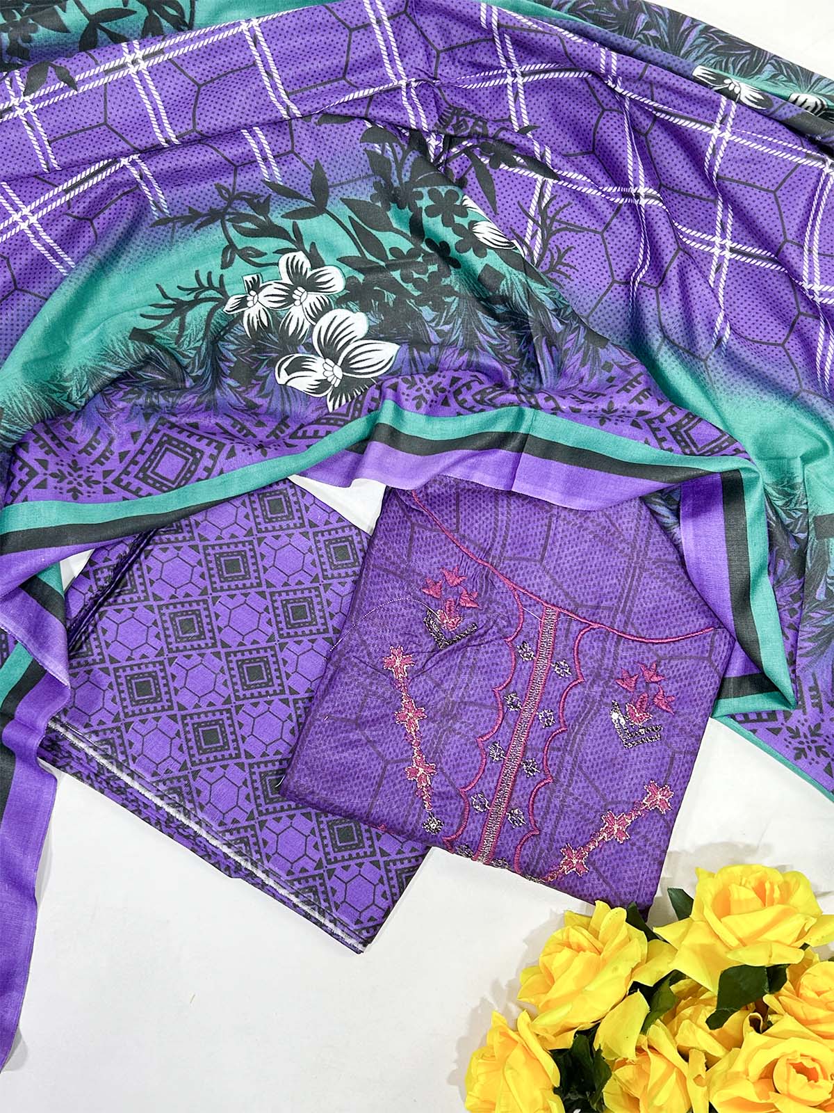 3Pcs Unstitched Digital Lawn Suit For Women WU161