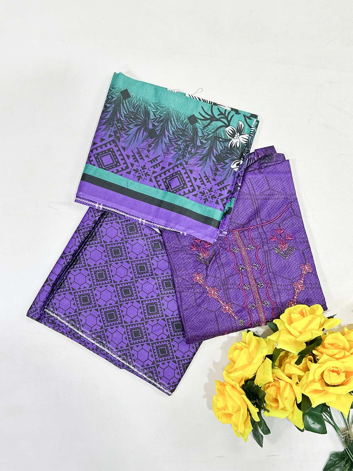 3Pcs Unstitched Digital Lawn Suit For Women WU161