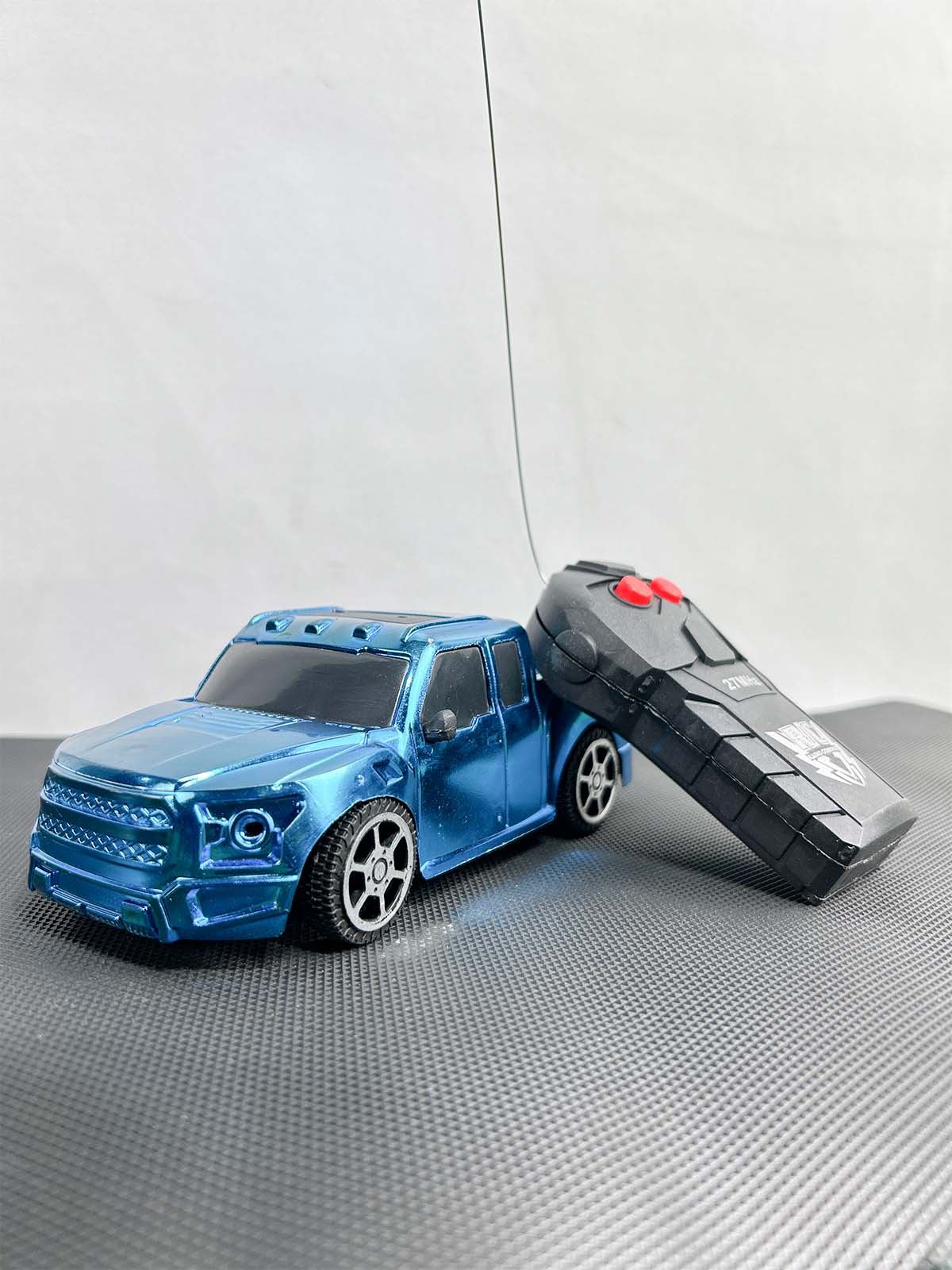 Remote Control Car For Kids Blue KTY182