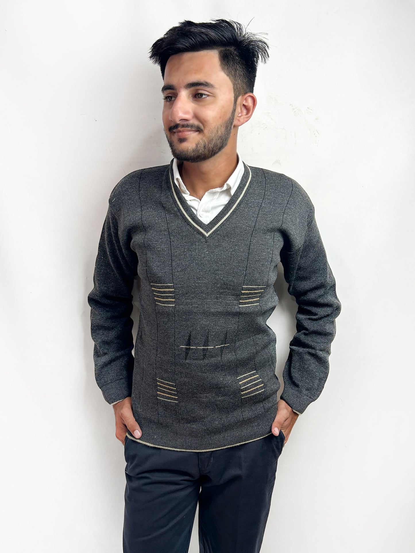 Charcoal Full Sleeves Sweater for Men MSW48