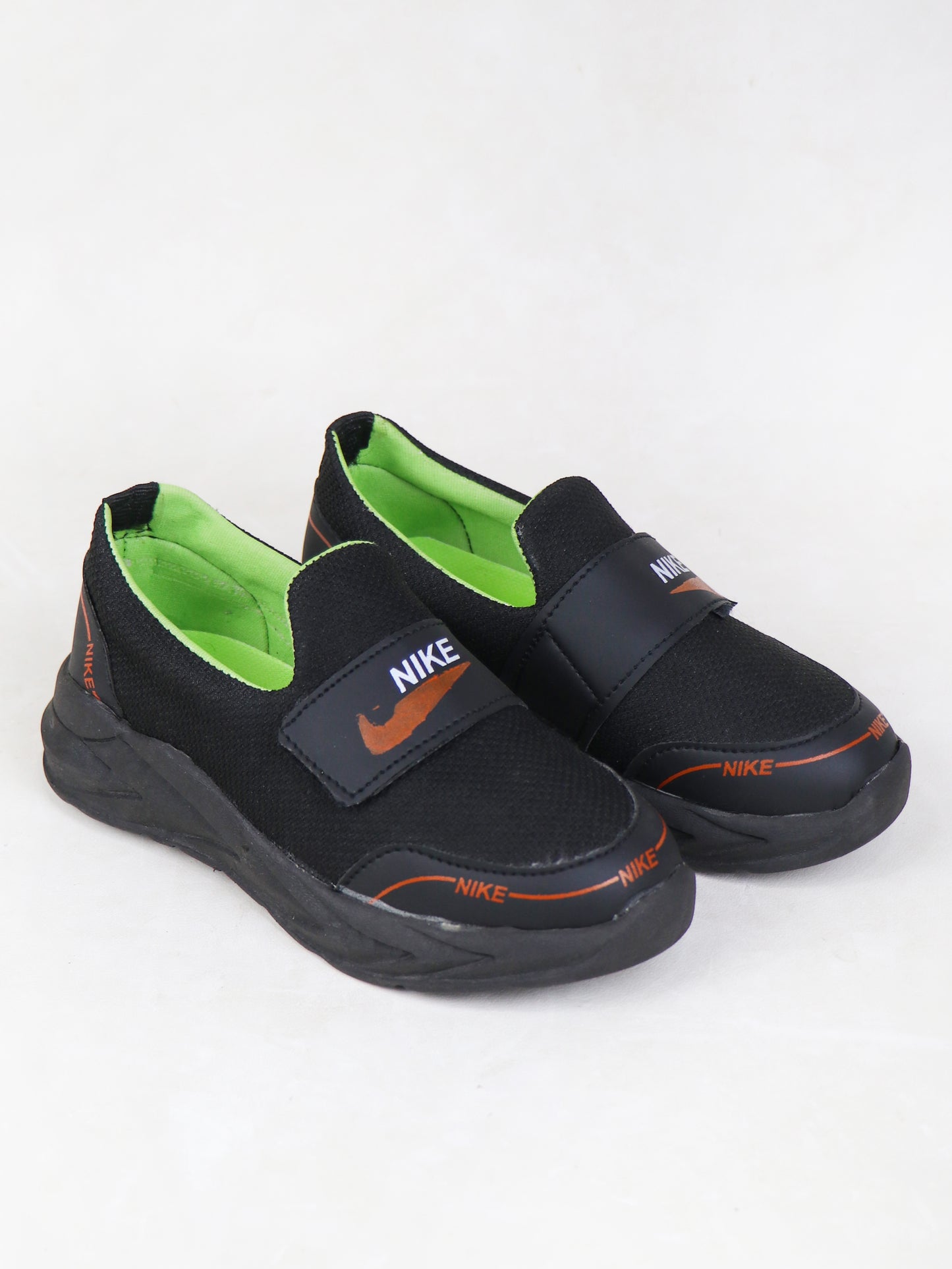BJ19 Boys Shoes 8Yrs - 17Yrs NK Black