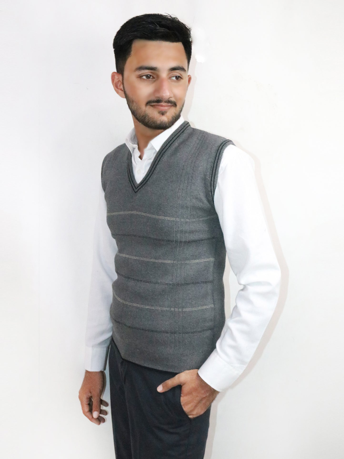 Dark Grey Sleeveless Sweater for Men MSW27