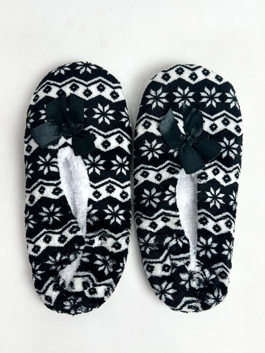 Black Fuzzy Slipper Socks FSS12