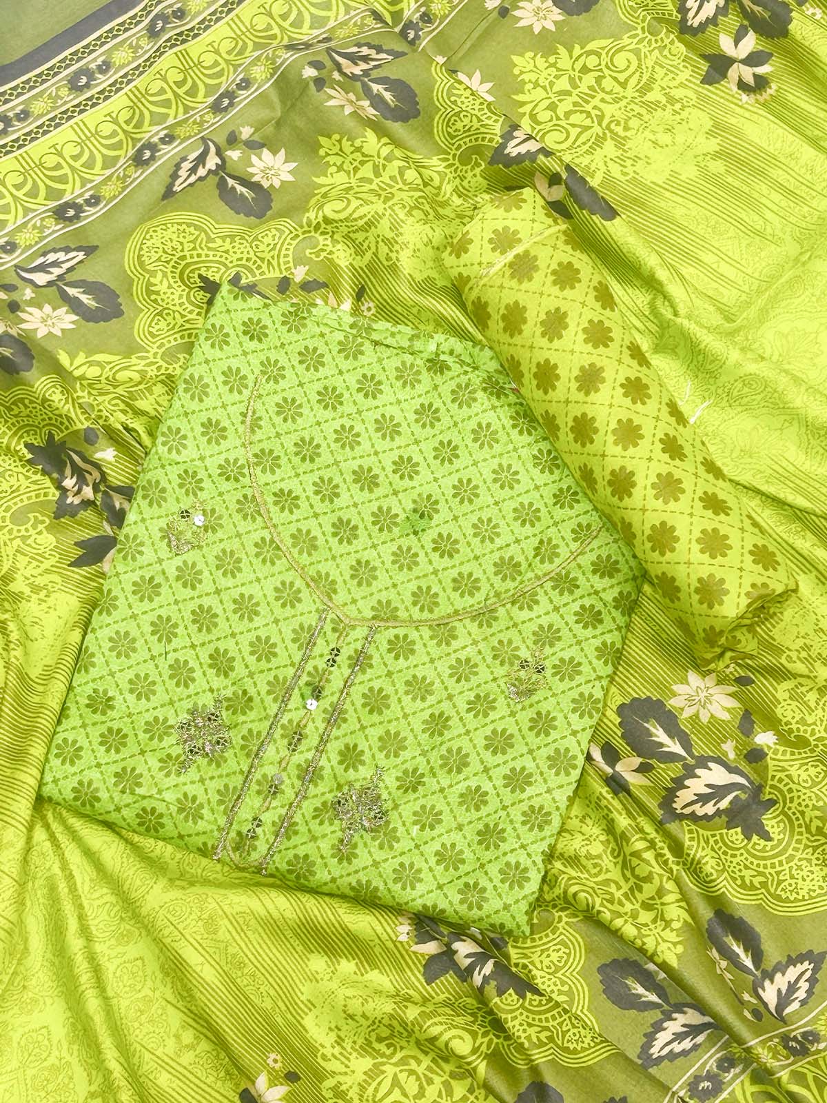 3Pcs Unstitched Digital Lawn Suit For Women WU230