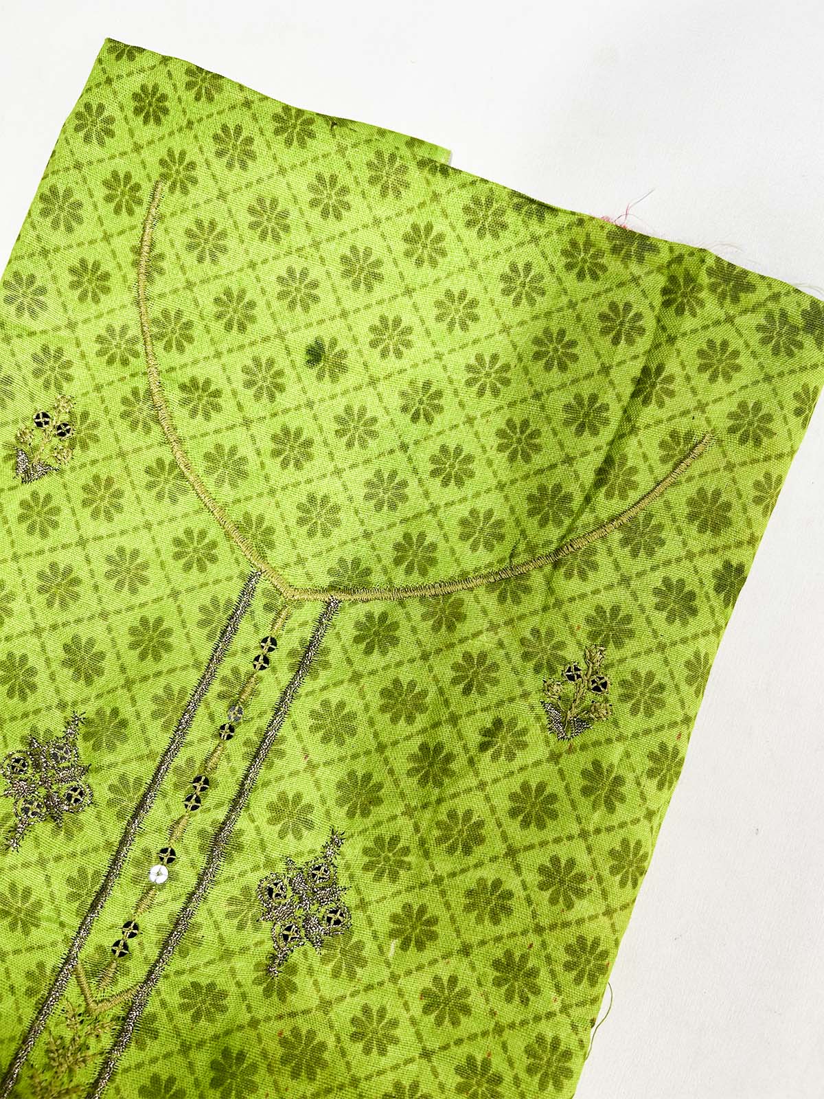 3Pcs Unstitched Digital Lawn Suit For Women WU230