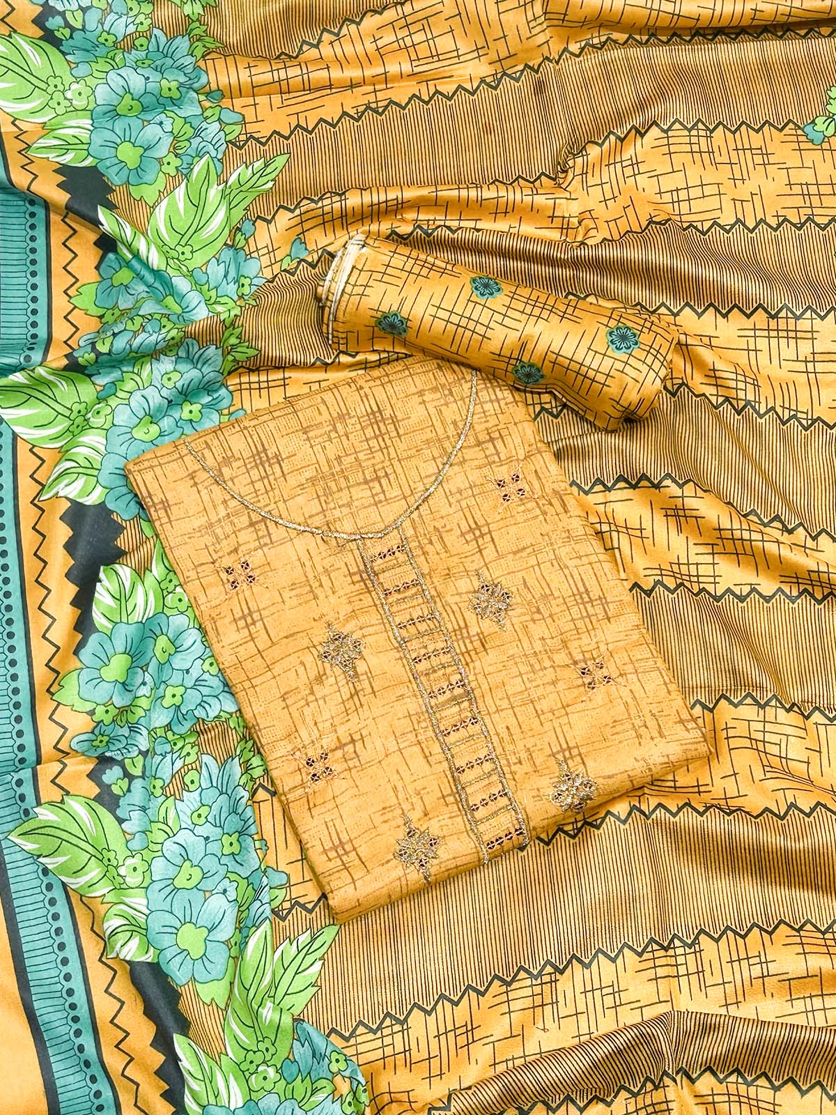 3Pcs Unstitched Digital Lawn Suit For Women WU238