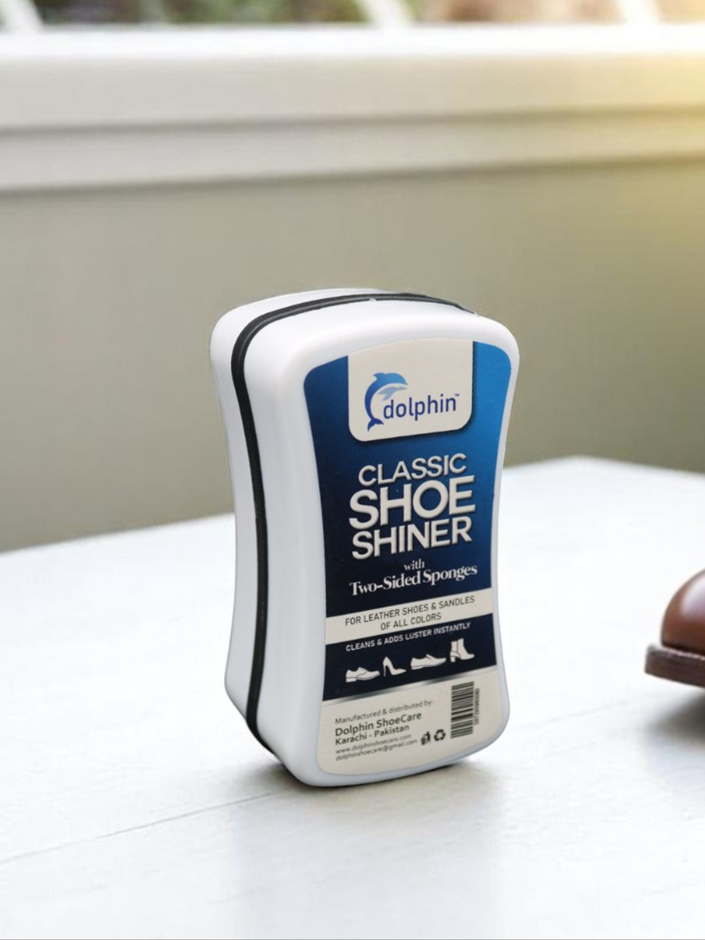 Dolphin Classic Shoe Shiner With Two Sided Sponges SP14