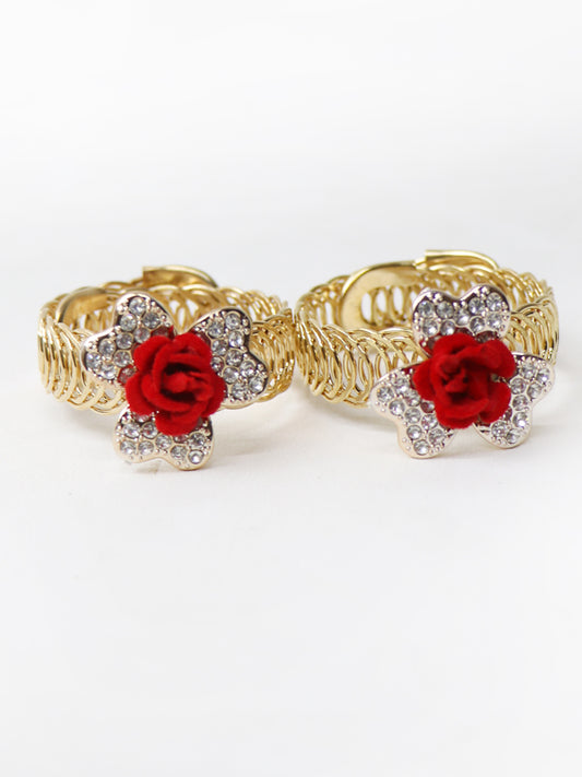 BLT01 Pack of 2 Fancy Stylish Rose Bracelet Golden