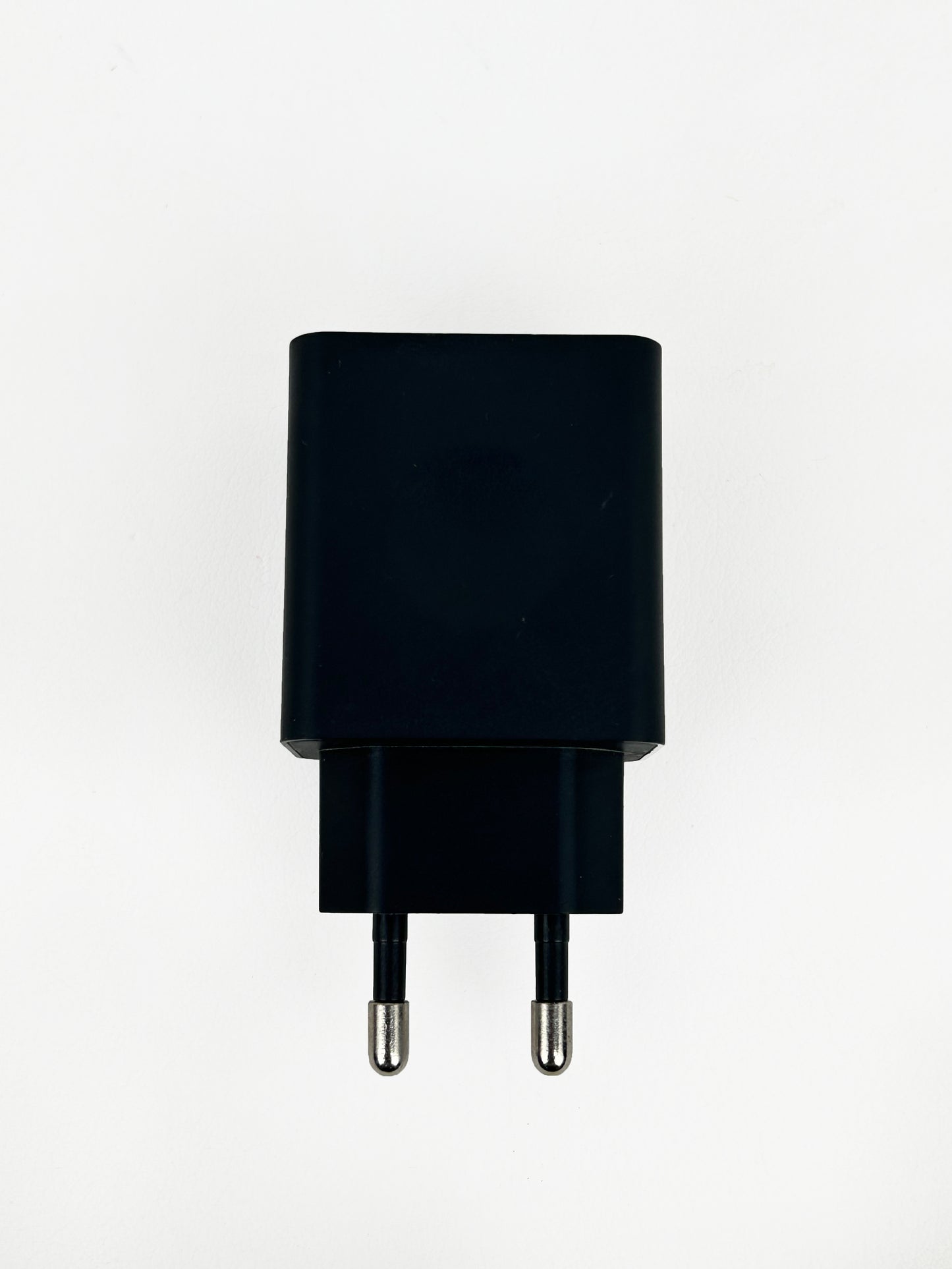 Black Wall Charger Adapter 01