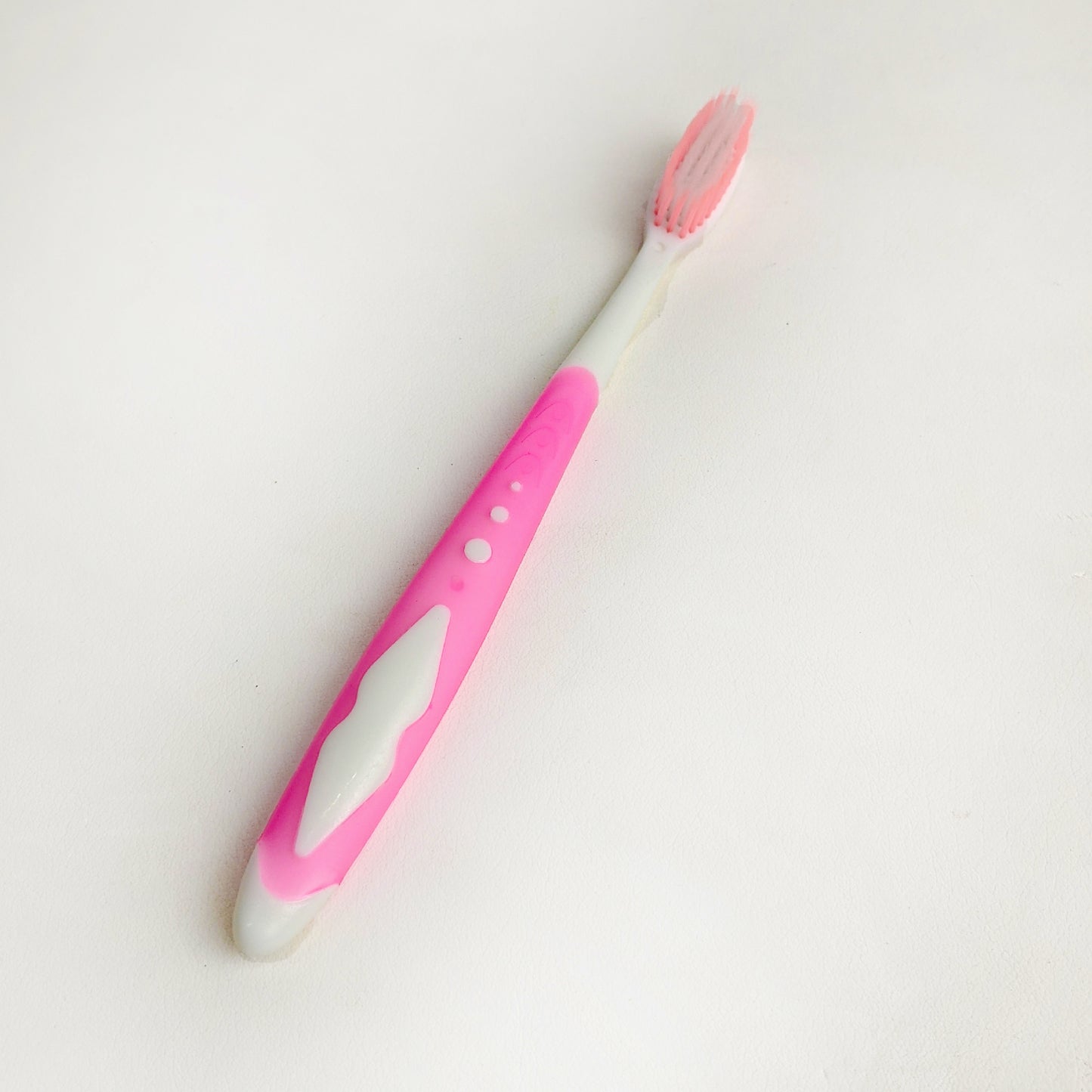 Suree Multicolor Soft Manual Toothbrush TB01