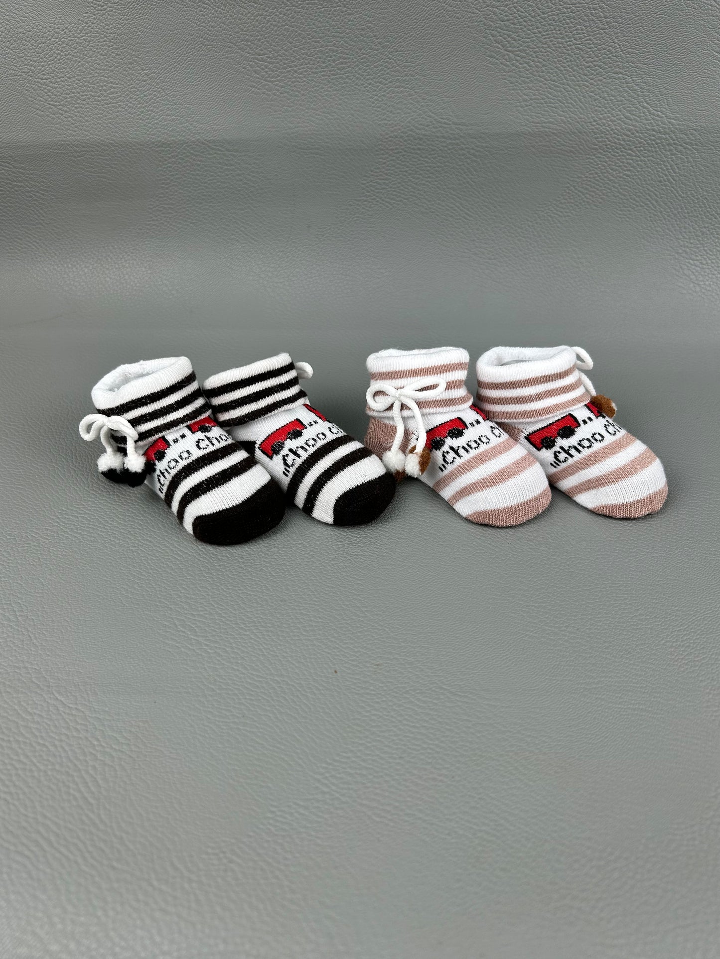 Pack of 2 Multicolor & Multidesign Basic Booties For Newborn NB01