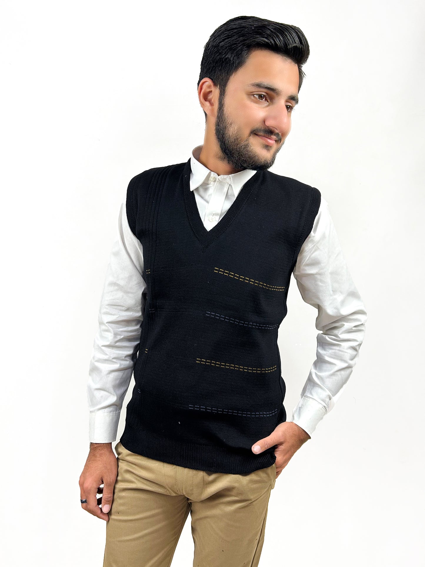 Black Sleeveless Sweater for Men MSW51