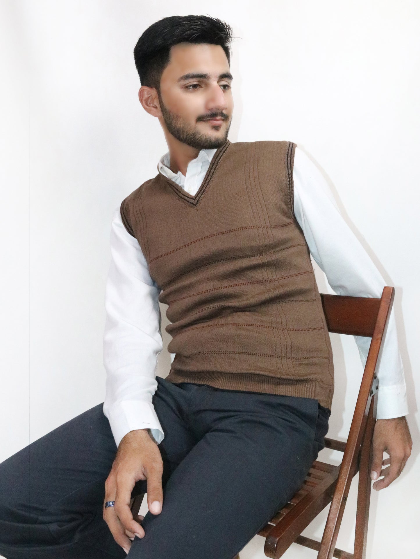 Brown Sleeveless Sweater for Men MSW36