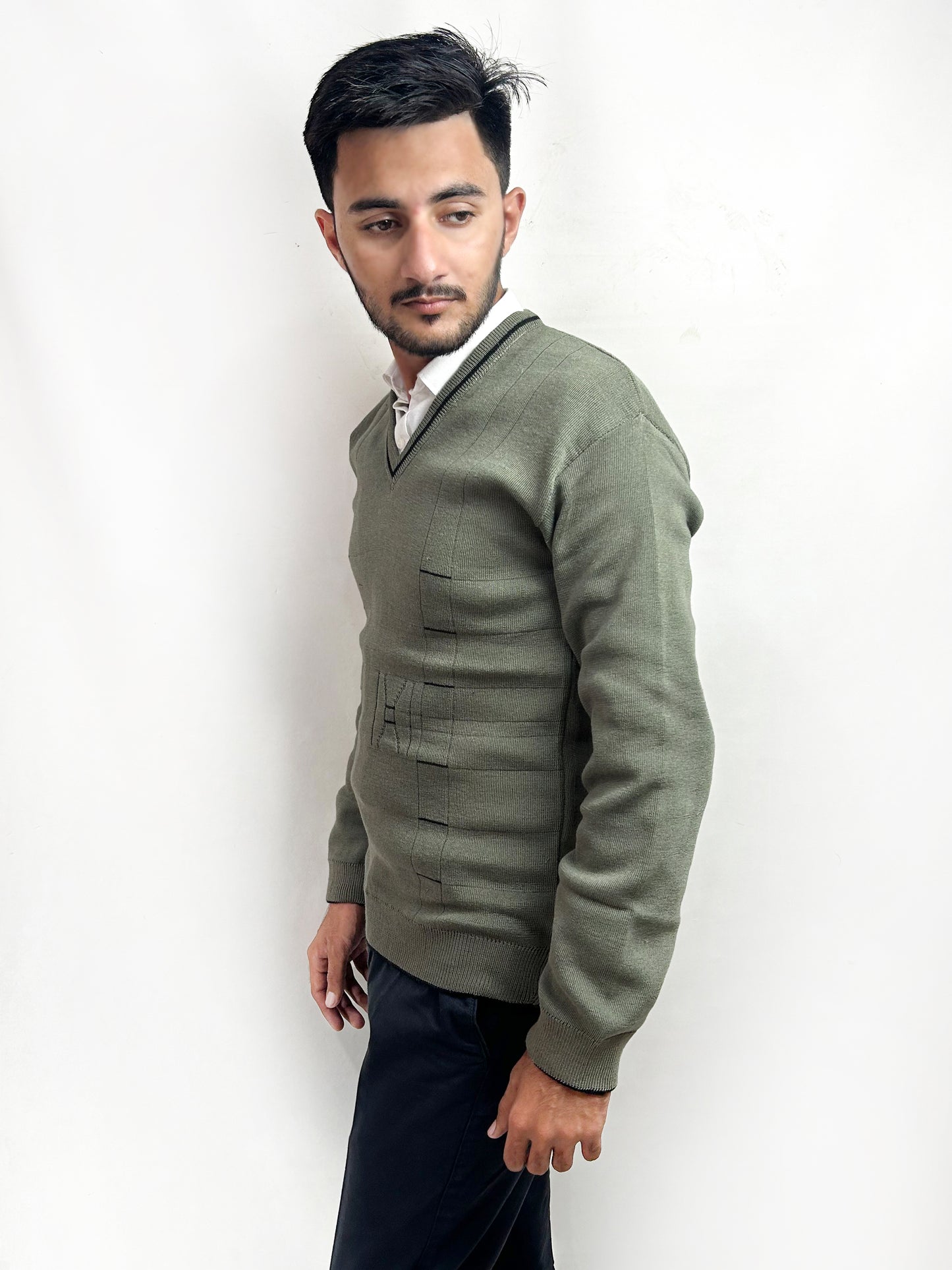 Green Shade Full Sleeves Sweater for Men MSW38