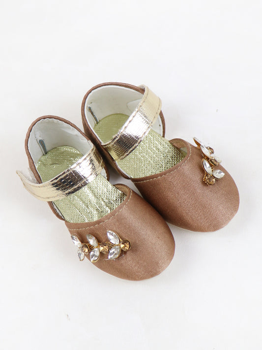 NBYB06 Baby Girl Crochet Bootie Shoes Brown