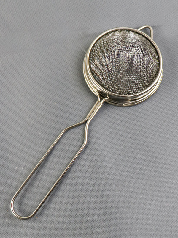 K29 Round Silver Stainless Steel Wire Handle Tea Strainer - Small