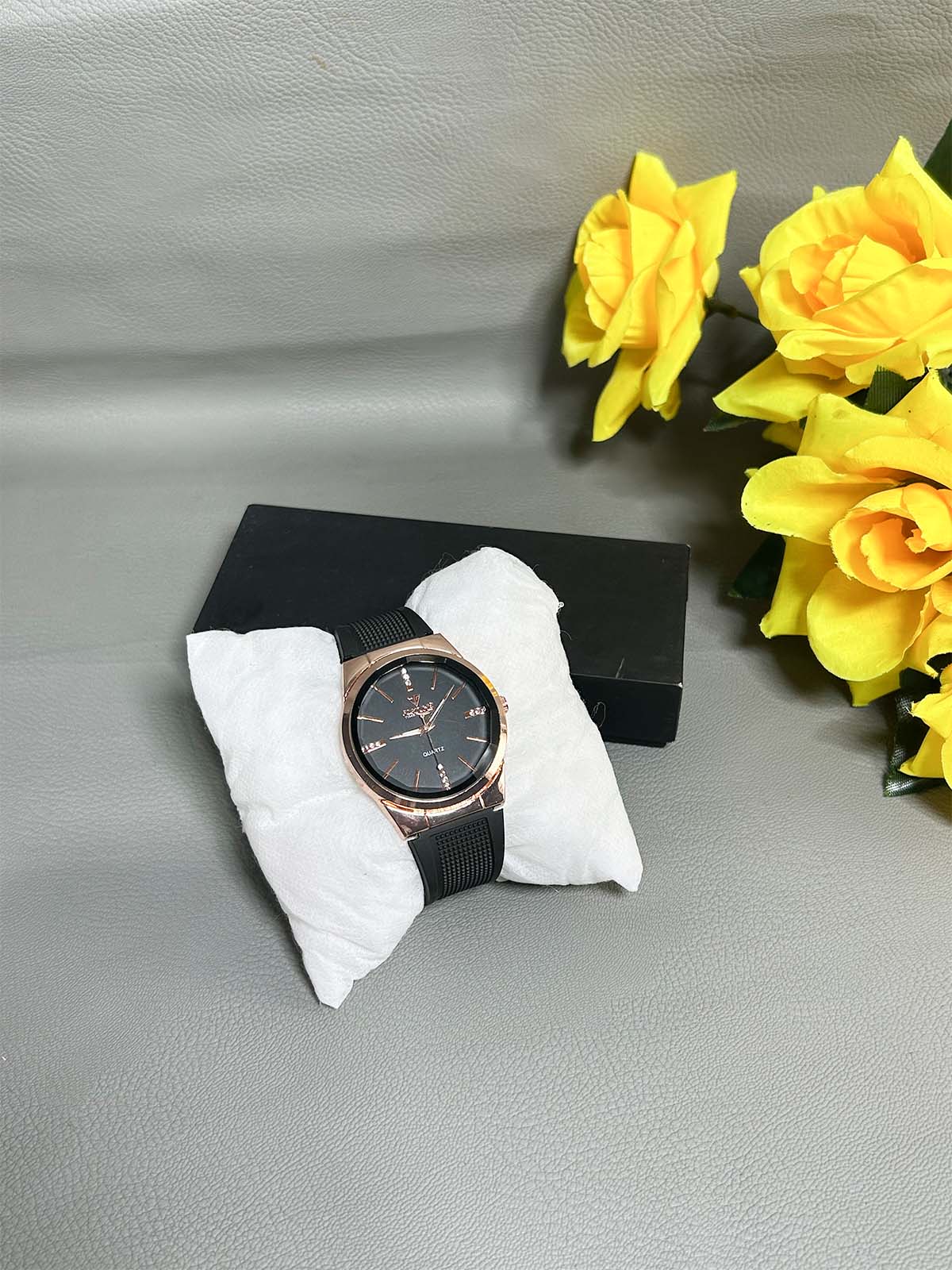 Black Rubber Strap Watch For Men MW178