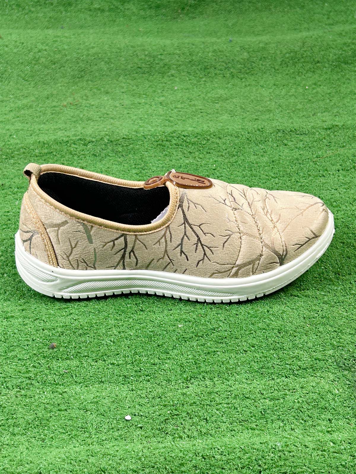 Fawn Sneakers For Women/Girls GWS37