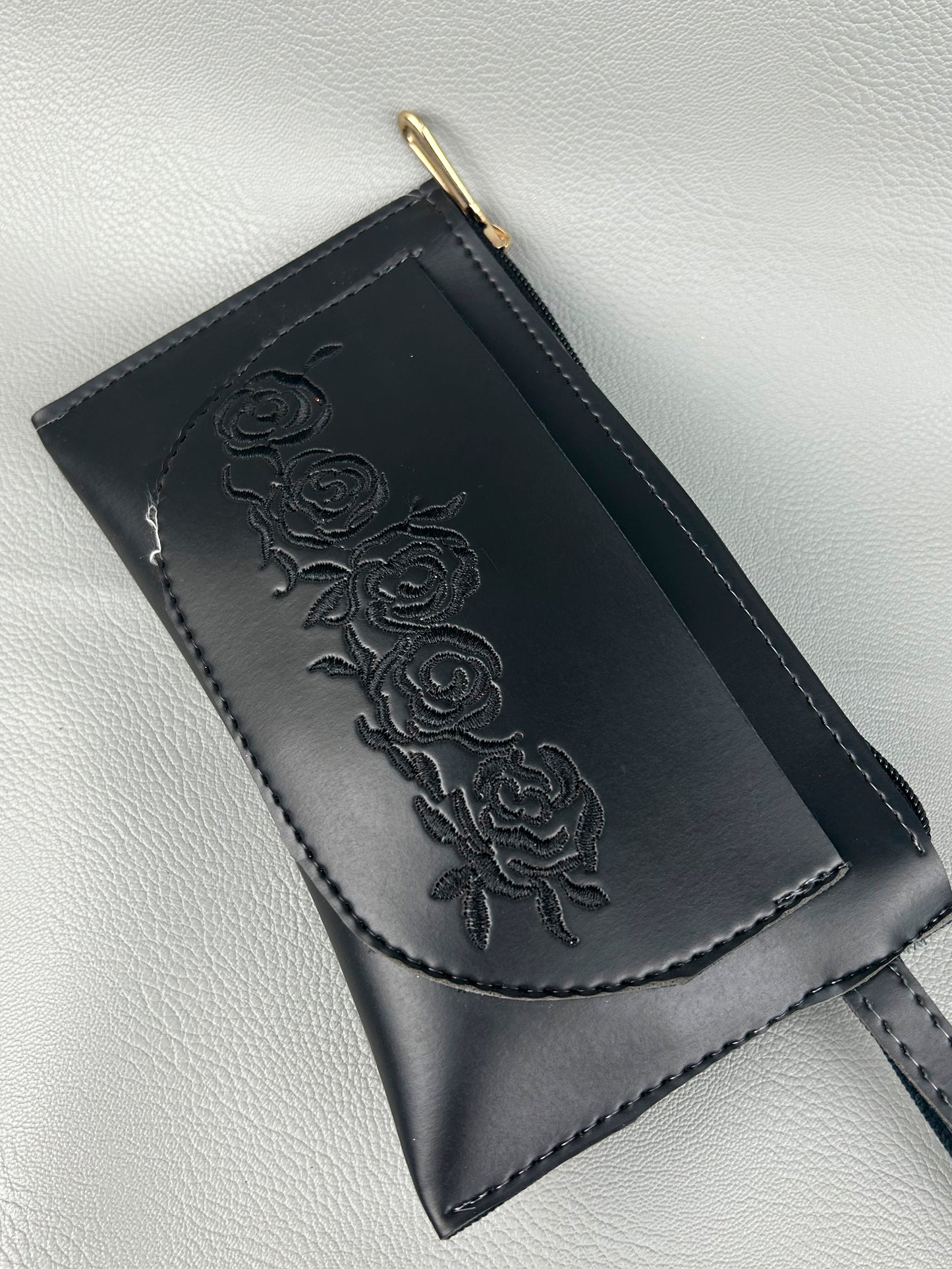 Black Hand Pouch For Women's WHB77