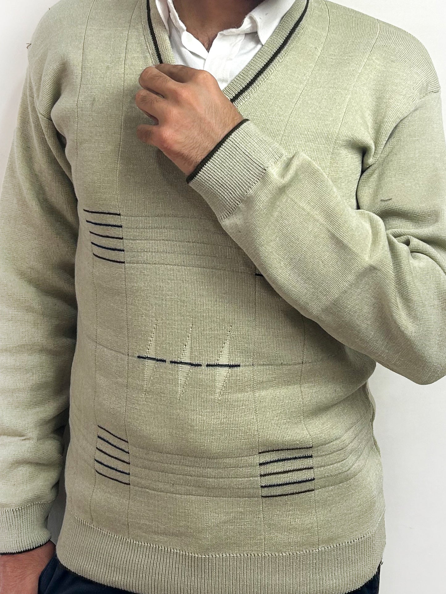 Cream Full Sleeves Sweater for Men MSW49